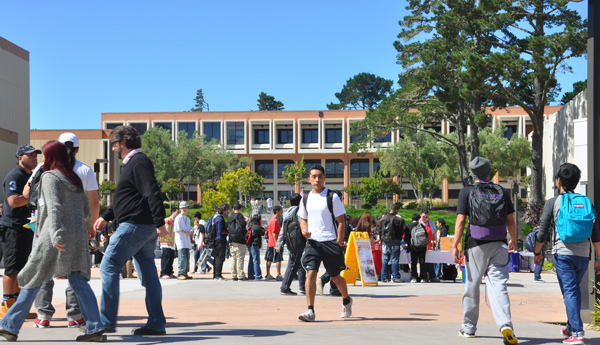 students walking on Skyline College Campus