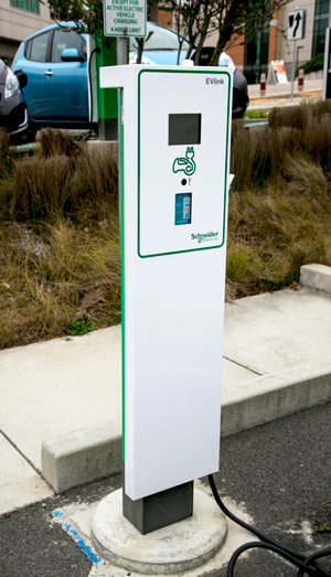 electric vehicle charging station at Skyline College